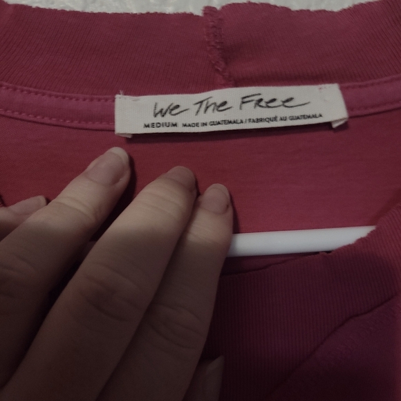 We The Free Pink Blouse with Relaxed Fit Raw Edges Size Medium - Picture 4 of 11